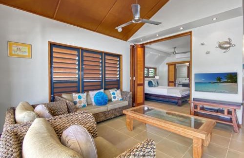 Nelly Bay House | Pure Magnetic Villa 10