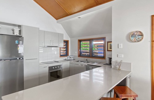 Nelly Bay Villa | Pure Magnetic Villa 10