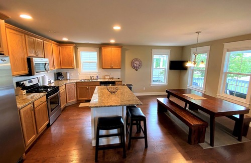 Benton Harbor House | PURE MICHIGAN RETREAT-close to beaches, golf, downtown St. Joe & more!