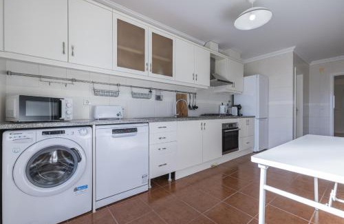 Famalicao Apartment | Pure relax near Nazaré by Innkeeper