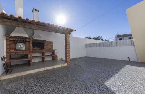 Famalicao Apartment | Pure relax near Nazaré by Innkeeper
