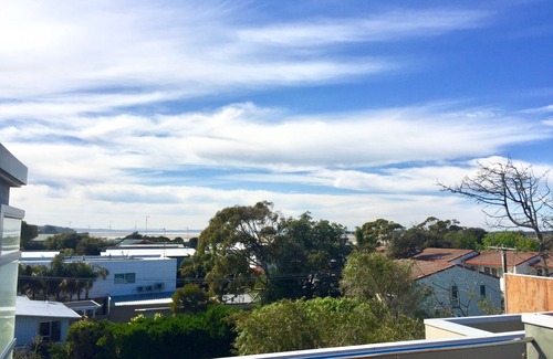 Inverloch House | PURE SHORES- Beach 300m, Sea Views, Wifi, Netflix.