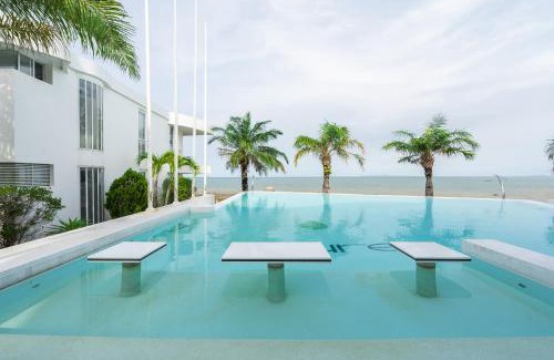 Na Chom Thian Apartment | Pure Sunset Beach - Ocean View Room, Pattaya