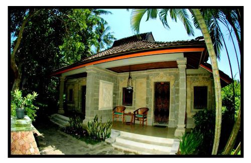 Senggigi Hotel | Puri Saron Senggigi Hotel