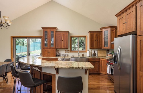 Woodland Park Ski Chalet | Purple Mountain Chalet - Hot Tub! - Views! - Playground! - Gameroom!