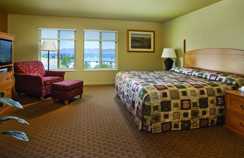 Harbor Village Resort | Purple mountain magesty !