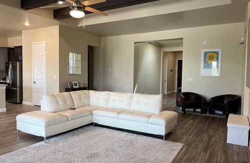 Las Cruces House | Purple Sage Garden Retreat