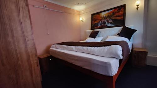Nathuakhan Resort | Pushpanjali The Orchid Resort