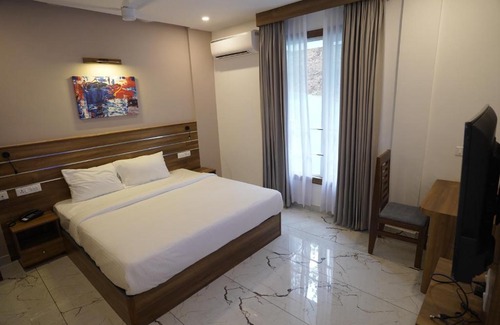 Thrissur Hotel | PUTHUR RESIDENCY HOTELS PVT LTD