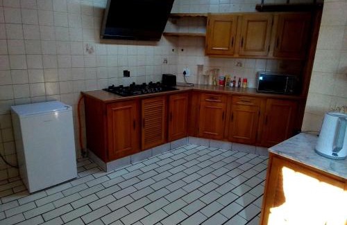 Greater Johannesburg Metropolitan Area House | Pvt Guesthouse 2 hour Stay Booking