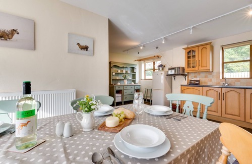 Cilmeri House | Pwllyn - Four Bedroom House, Sleeps 6