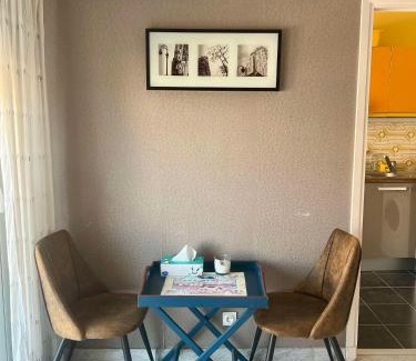Antibes Old Town Apartment | PWS Antibes, Provence-Alpes-Côte-d'azur, Studio