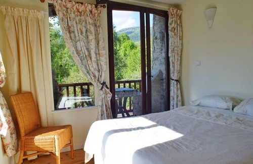 Montels House | Pyrenees hideaway, two family house