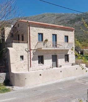 East Mani House | Pyrrichos Stone House