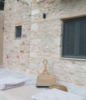 East Mani House | Pyrrichos Stone House