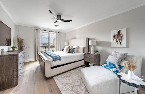 Saratoga Springs Apartment | Q Club Suite - Saratoga Adelphi Hotel