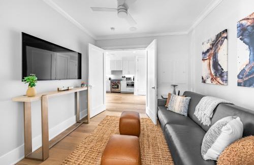 Saratoga Springs Apartment | Q Club Suite - Saratoga Adelphi Hotel