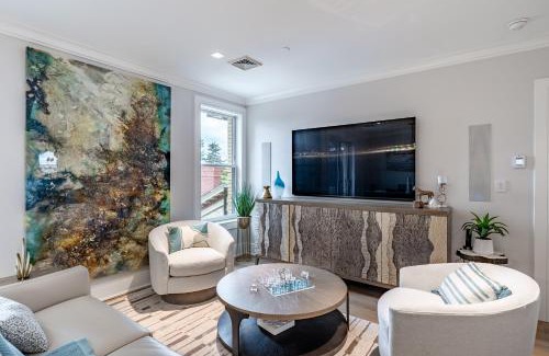 Saratoga Springs Apartment | Q Club Suite - Saratoga Adelphi Hotel