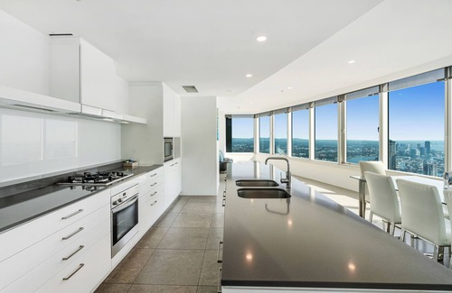 Surfers Paradise Apartment | Q1 Resort & Spa