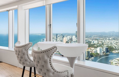 Surfers Paradise Apartment | Q1 Resort & Spa