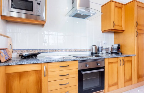 Budens Apartment | QEV - Santo António - Newly refurbished townhouse with view on the golf