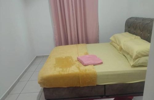 Kampung Jelatang House | QMR Homestay