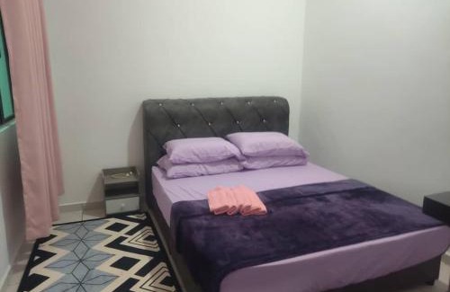 Kampung Jelatang House | QMR Homestay