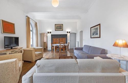 Finalborgo Apartment | Quadrilocale Camelot