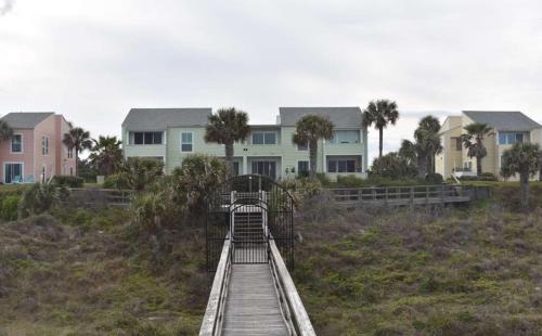 Butler Beach Apartment | Quail Hollow On the Ocean B3 2D