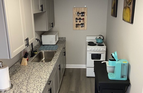 Mount Holly Apartment | Quaint 1-Bedroom Apt in the heart of Mt. Holly