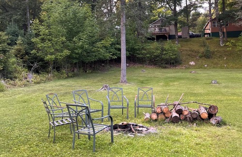 Hayward Cabin | Quaint 2 bedroom cabin on quiet Moose Lake.
