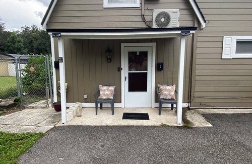 Sanford House | Quaint 2-bedroom house with AC in charming Sanford