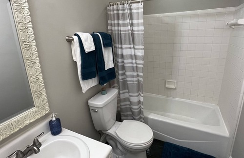 Richmond Hill House | Quaint 2 bedroom 1 bath home in Richmond Hill subdivision.