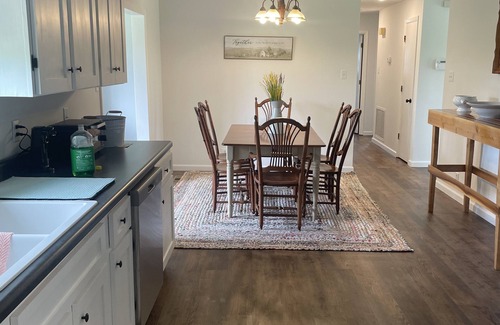 Knox County Other | Quaint 3/2 farmhouse in a quiet rural setting.