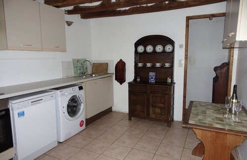 Dompierre-les-Eglises Cottage | Quaint 3 bedroom French country cottage