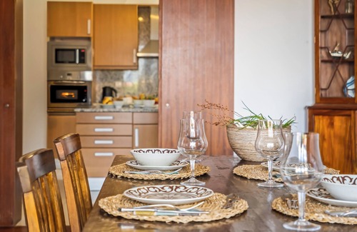 Porto Moniz House | Quaint 4-bedroom country house in Seixal