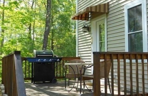 Gilford House | Quaint And Cozy Cottage Nestled In The Heart Of All The Lake Has To Offer