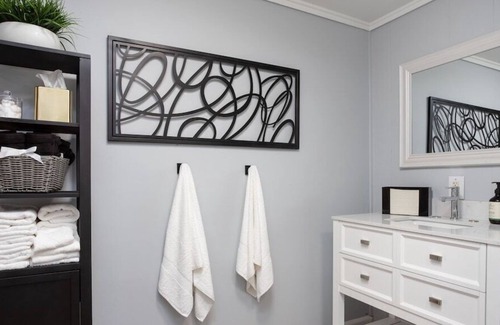 Mebane House | Quaint and Warm 2BR Cottage Close to 85/40, WiFi