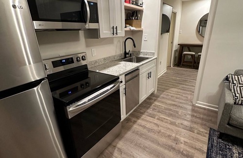 Highlands - Perkins Apartment | Quaint Apartment Near LSU