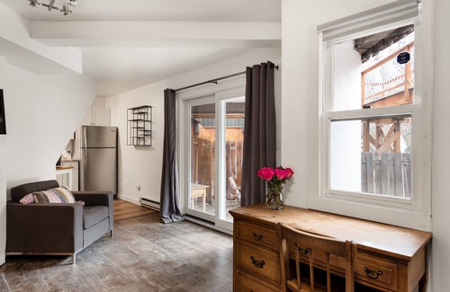 Mountain Valley House | Quaint Budget-Friendly Retreat with Aspen Charm
