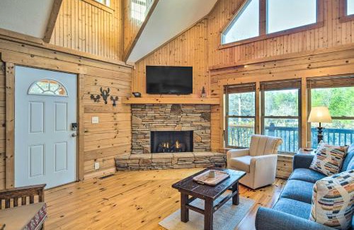 Sweetbriar Farms House | Quaint Cabin with Deck and Loft 10 Mi to Lake Lure!
