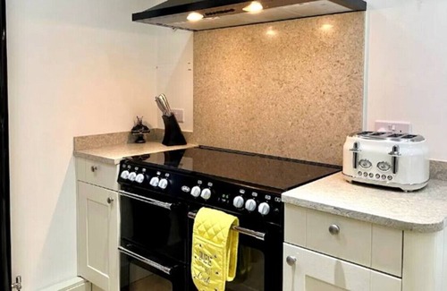 Charlbury Cottage | Quaint & cosy 3-bed cottage in the Cotswolds