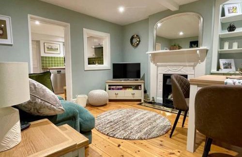 Arundel House | Quaint Cottage in the heart of Arundel