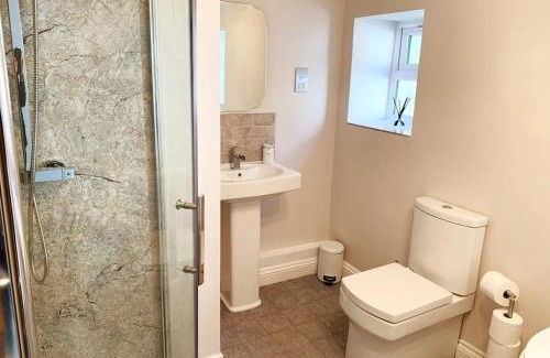 Ventnor House | Quaint cottage in Ventnor with sea views