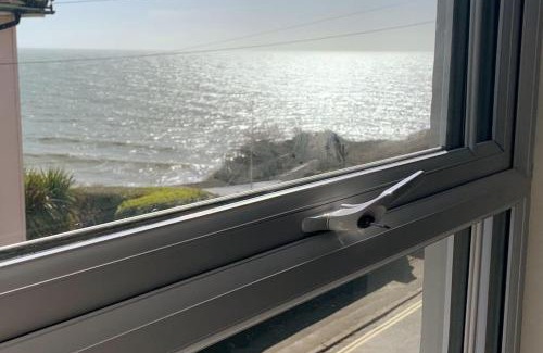 Ventnor House | Quaint cottage in Ventnor with sea views