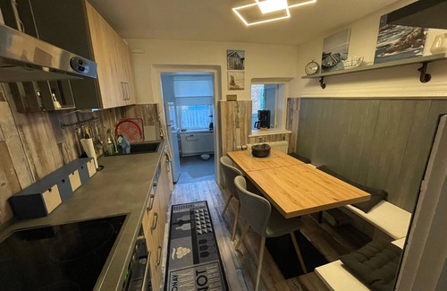 Dassow House | Quaint cottage with garden near the Baltic Sea - pets welcome
