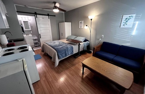 Saint Johns Apartment | Quaint & Cozy Efficiency #7