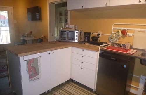 Bisbee Apartment | Quaint Historic Circa 1914 Apt with Loft