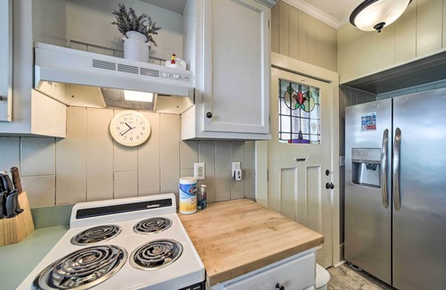 Waynesville Cottage | Quaint Home w/Porch in Downtown Waynesville!
