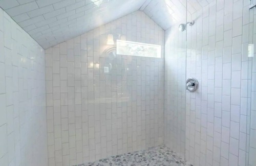 Sylvan Hills House | Quaint home with great private backyard only 2 min from the Beltline!